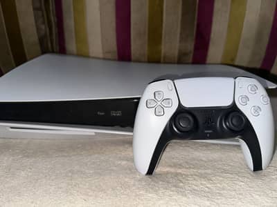 PlayStation 5 OG Disk Edition Slightly used 10/10