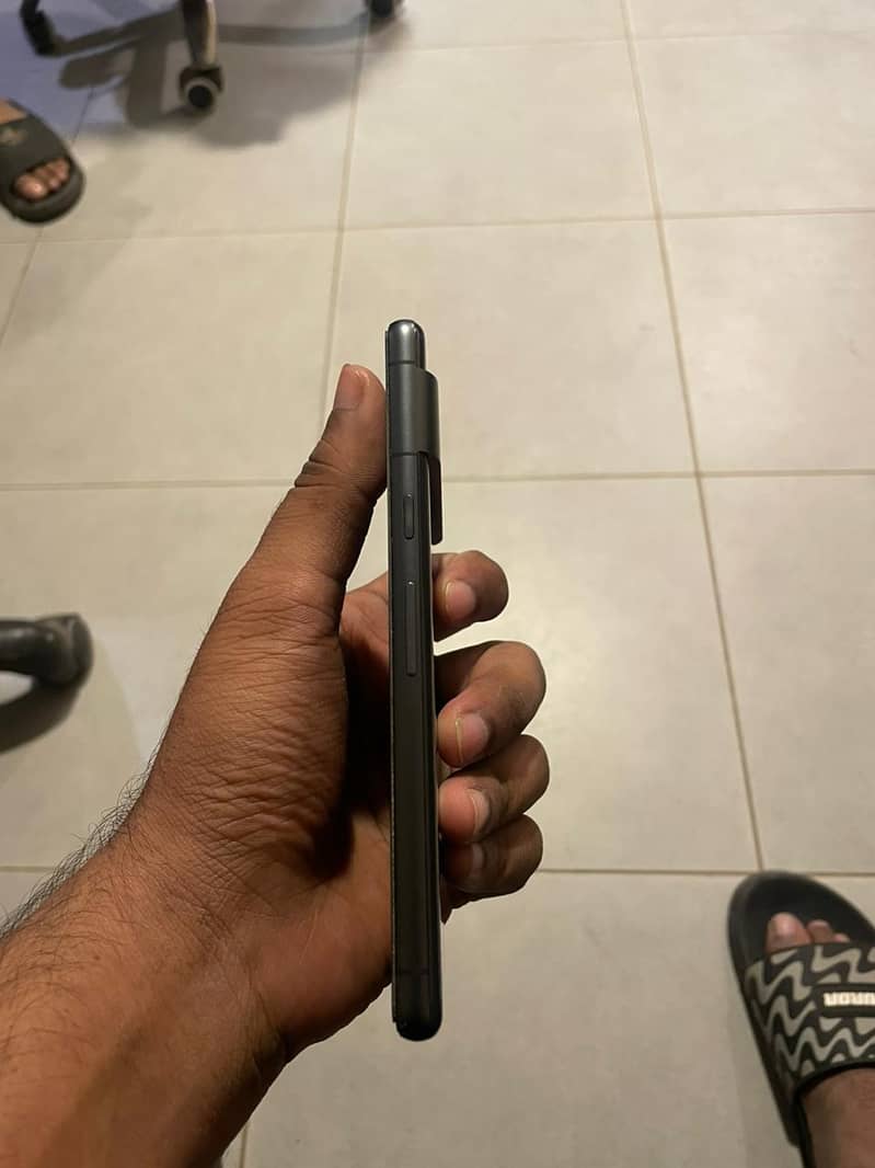 Google Pixel 7 4