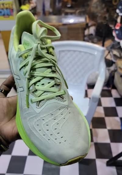 ASICS novablast 4