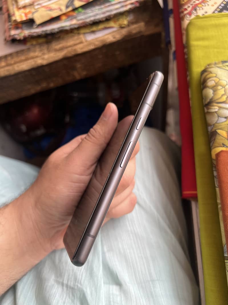 Google Pixel 7a 5