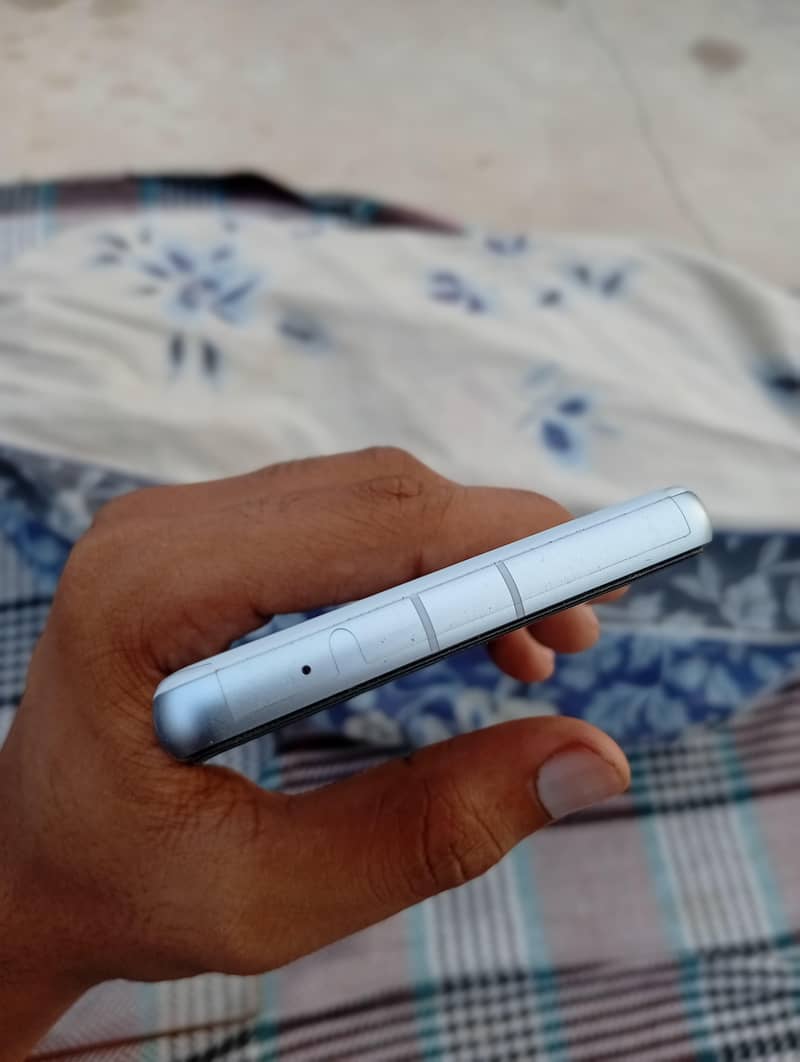 Google Pixel 7a 2