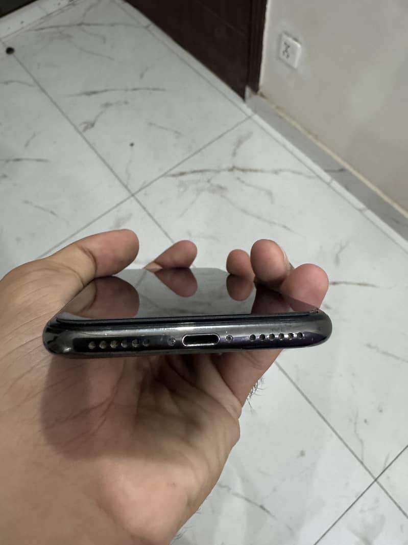 Apple iPhone X 2