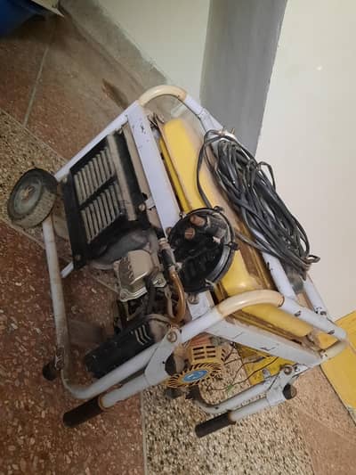 2020 model generator hai urgent sale pe