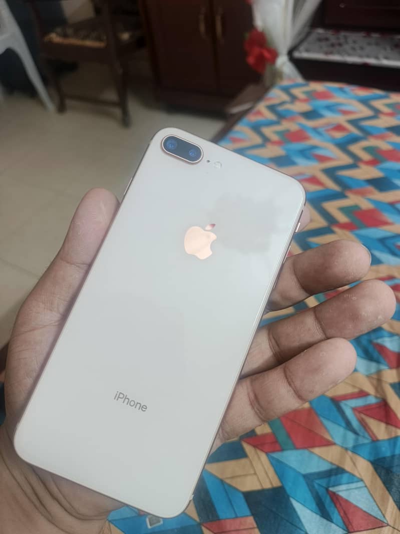 iphone 8 plus 1