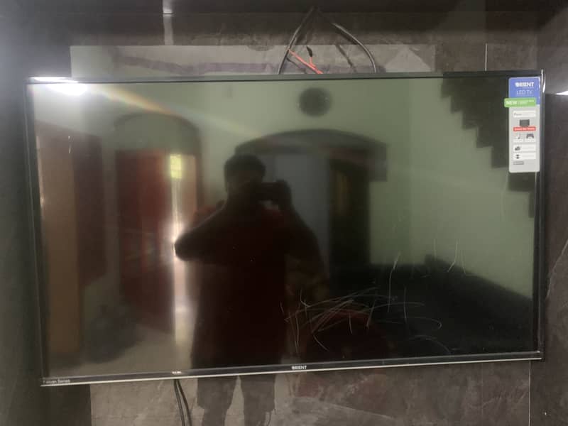 LED TV 1