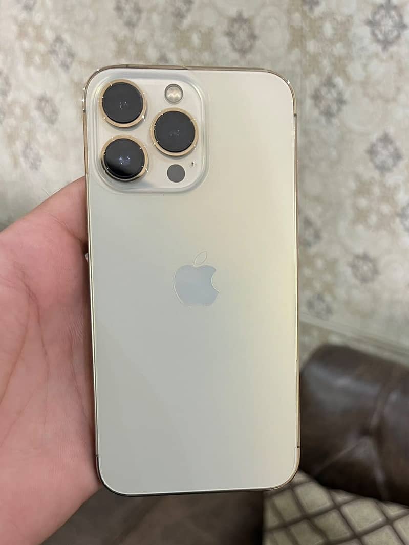 Apple iPhone 13 Pro 2