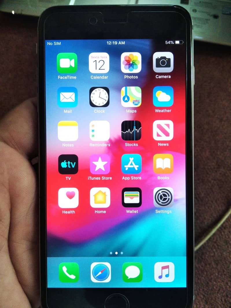Apple iPhone 6 Plus 0