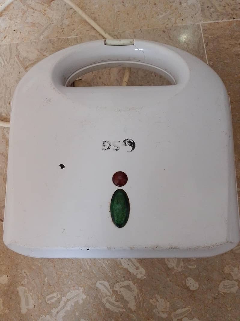 sandwich maker 0