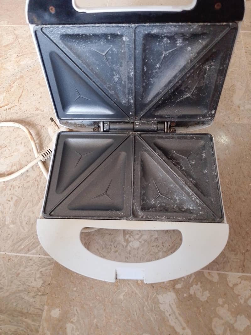 sandwich maker 1