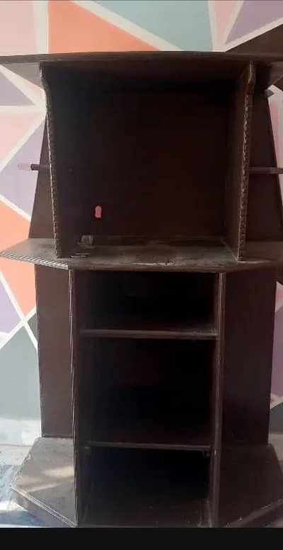 TV almare decoration k liye Almare