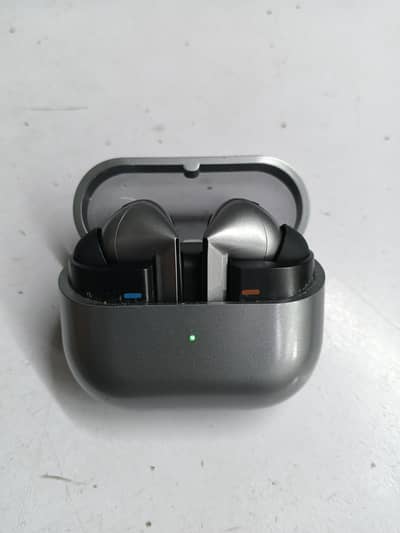 Samsung Galaxy buds 3 pro for sale