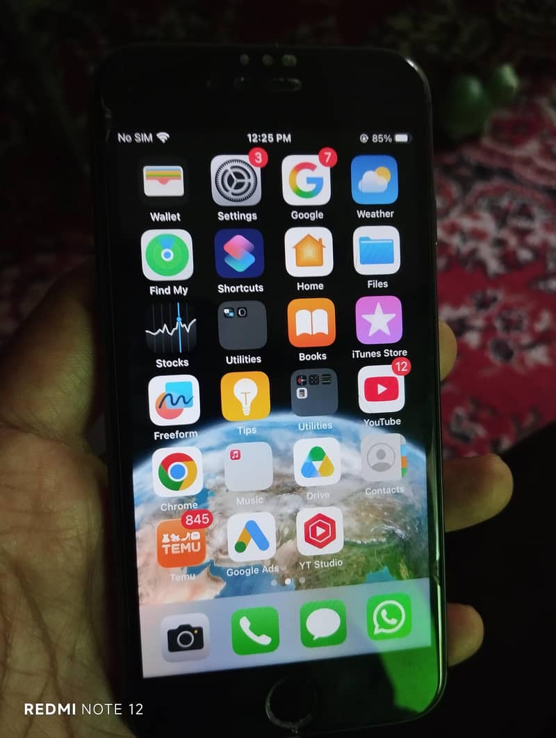 Apple iPhone 8 0
