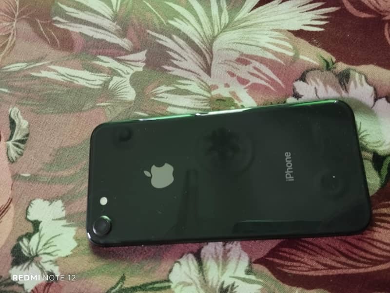 Apple iPhone 8 2
