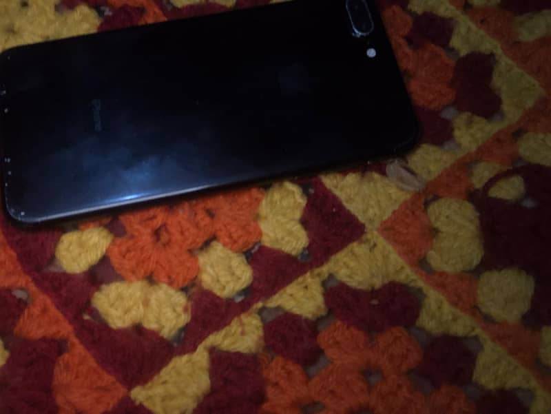 Apple iPhone 7 Plus 1