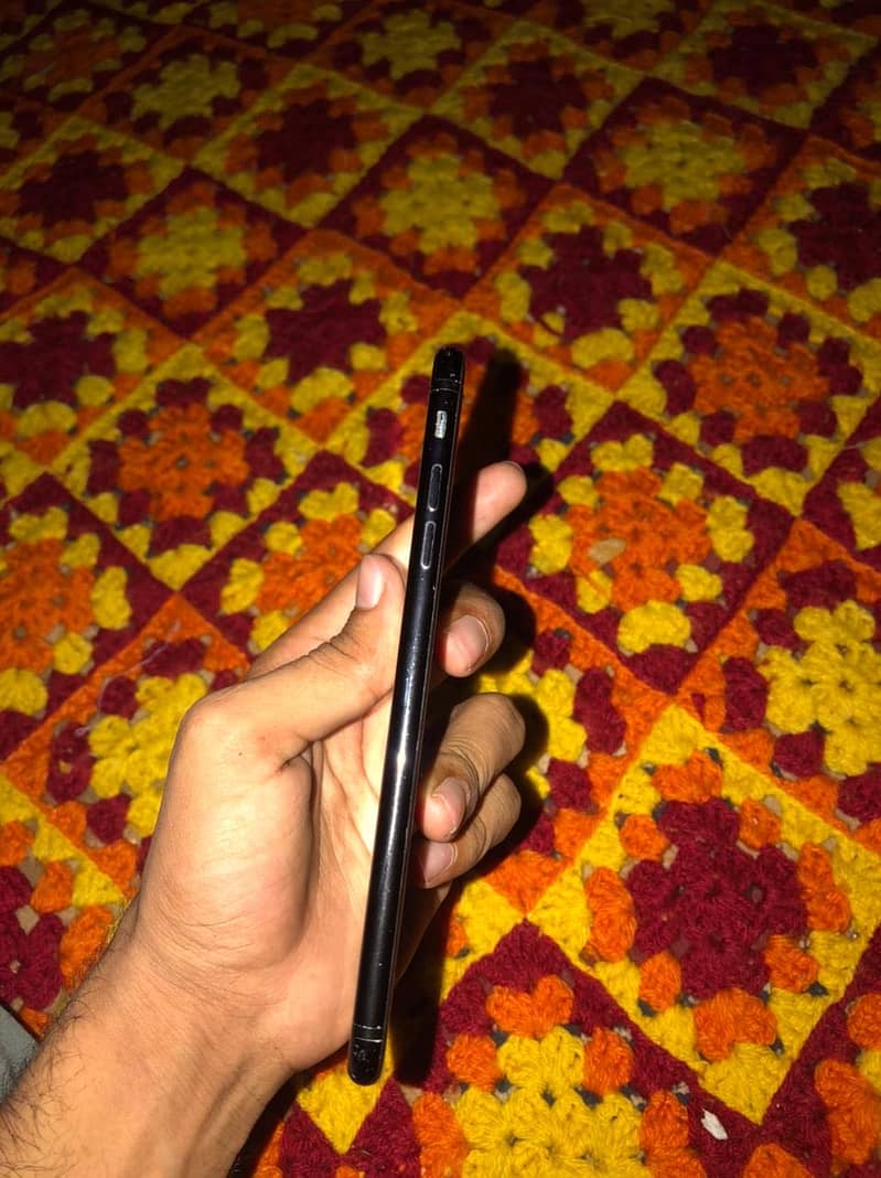 Apple iPhone 7 Plus 2