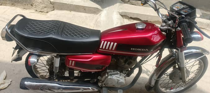 Honda 125 2021 neat and clean bike