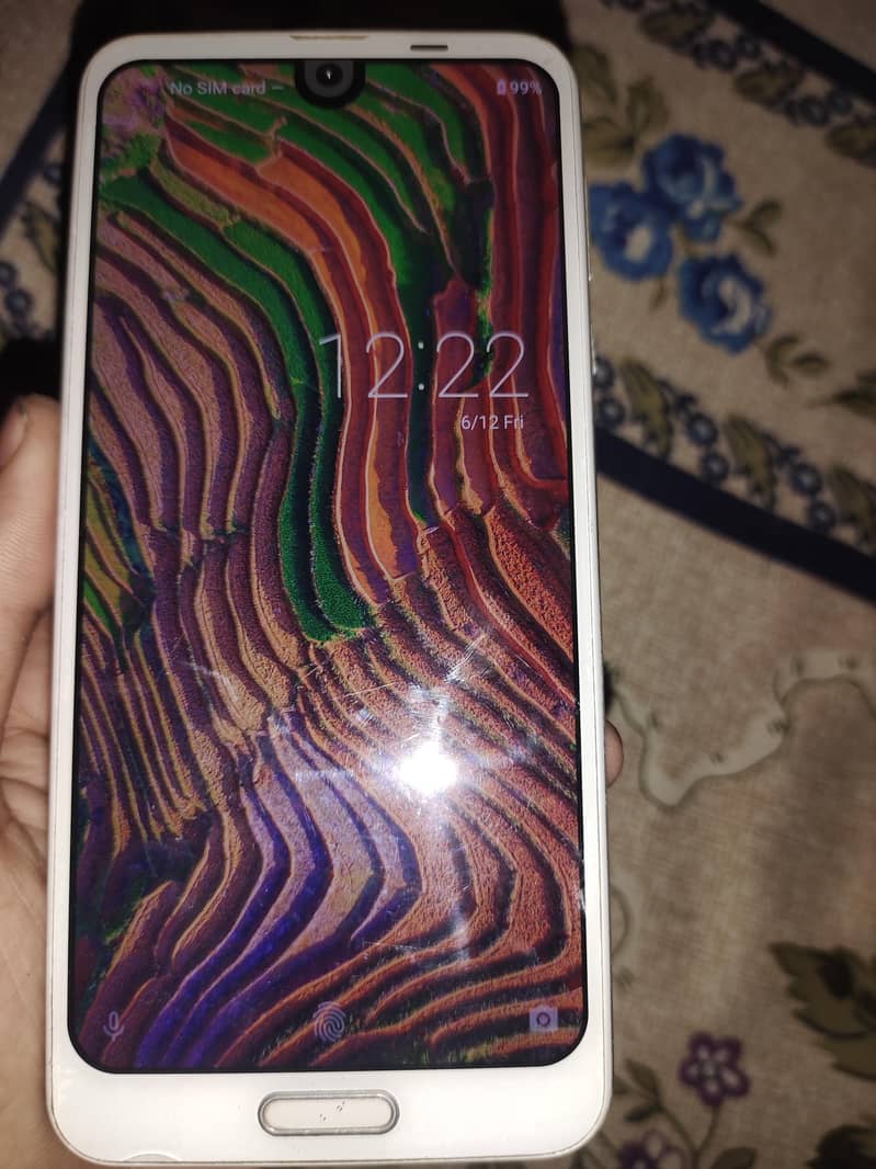 Sharp Aquos R2 0