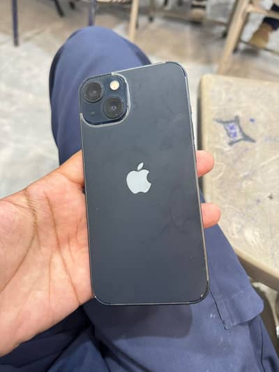 Apple iPhone 13