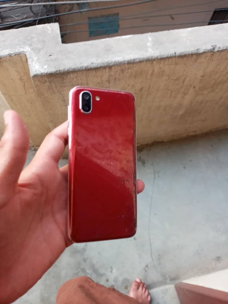 sharp aquos r2 5