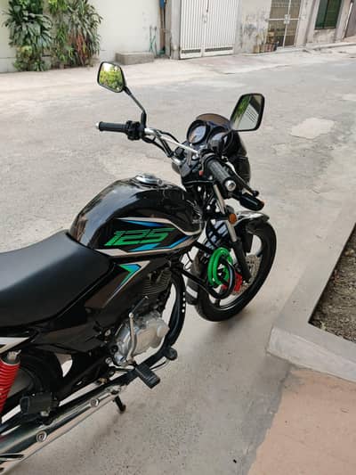 Honda CB 125 f
