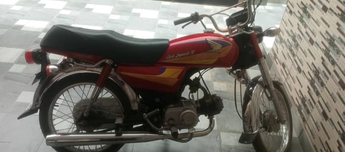 CD 70 2000 Modal