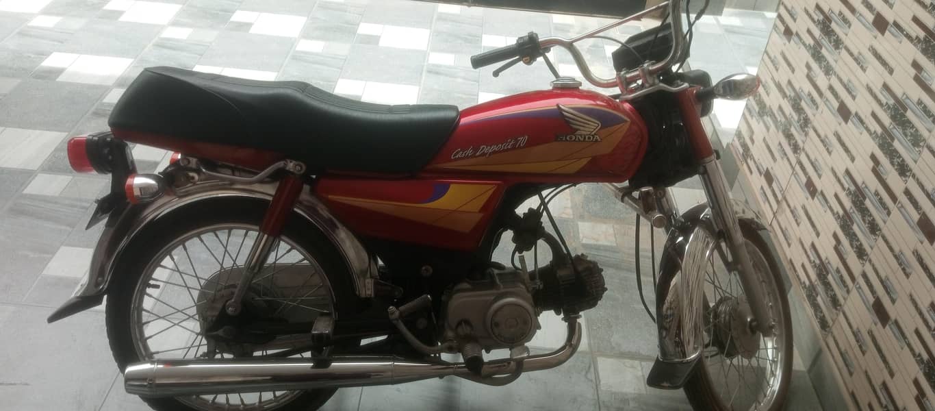 CD 70 2000 Modal 0