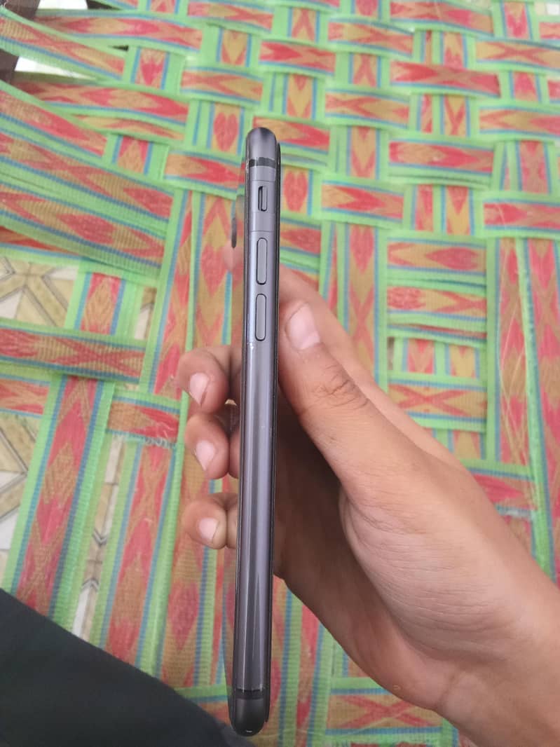 Apple iPhone 8 2
