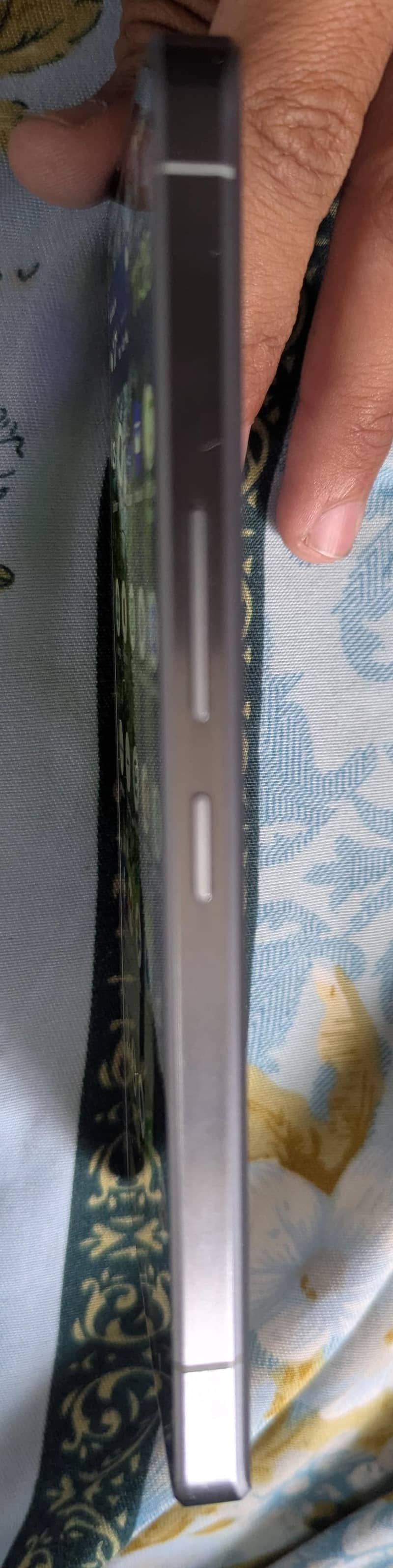 Sharp Aquos R7 4