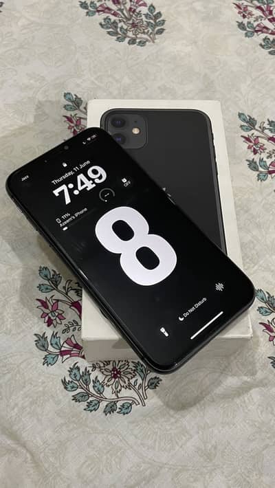 Apple iPhone 11 PTA 64gb 81BH with box