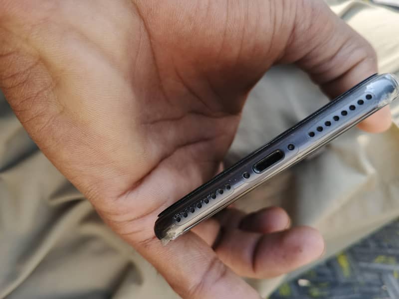 Apple iPhone 8 Plus 3