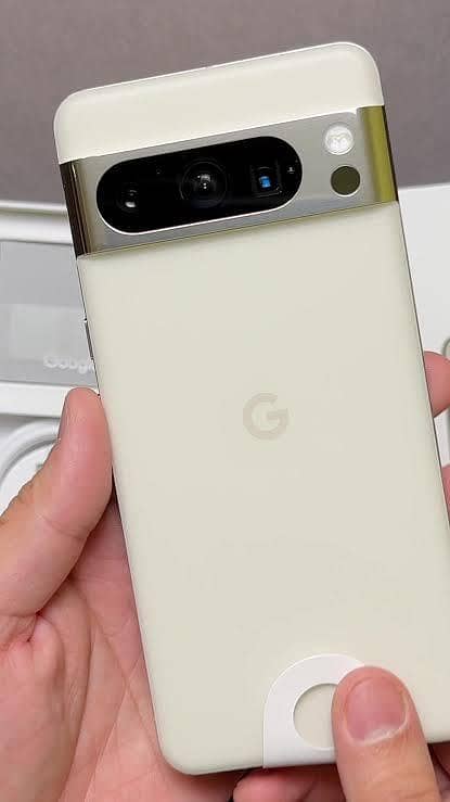 Google Pixel 8 Pro 4