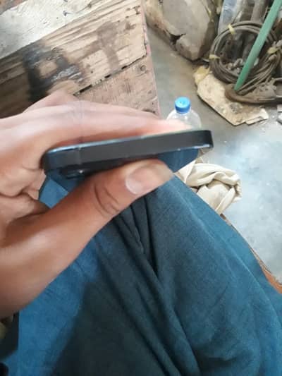 iPhone 12 non jv battery health 81 whatsapp 030/40/233/964