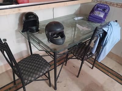 Dining Table & 5chairs Good Condition