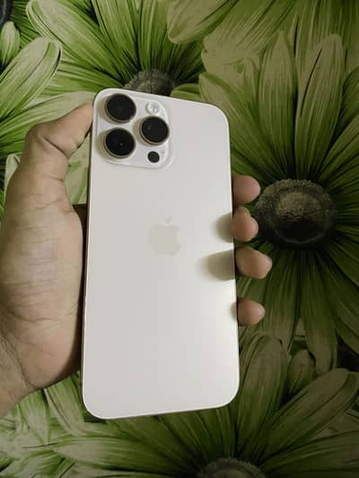 Apple iPhone 16 Pro Max
