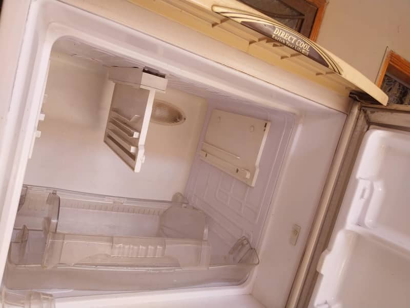waves refrigerator 1