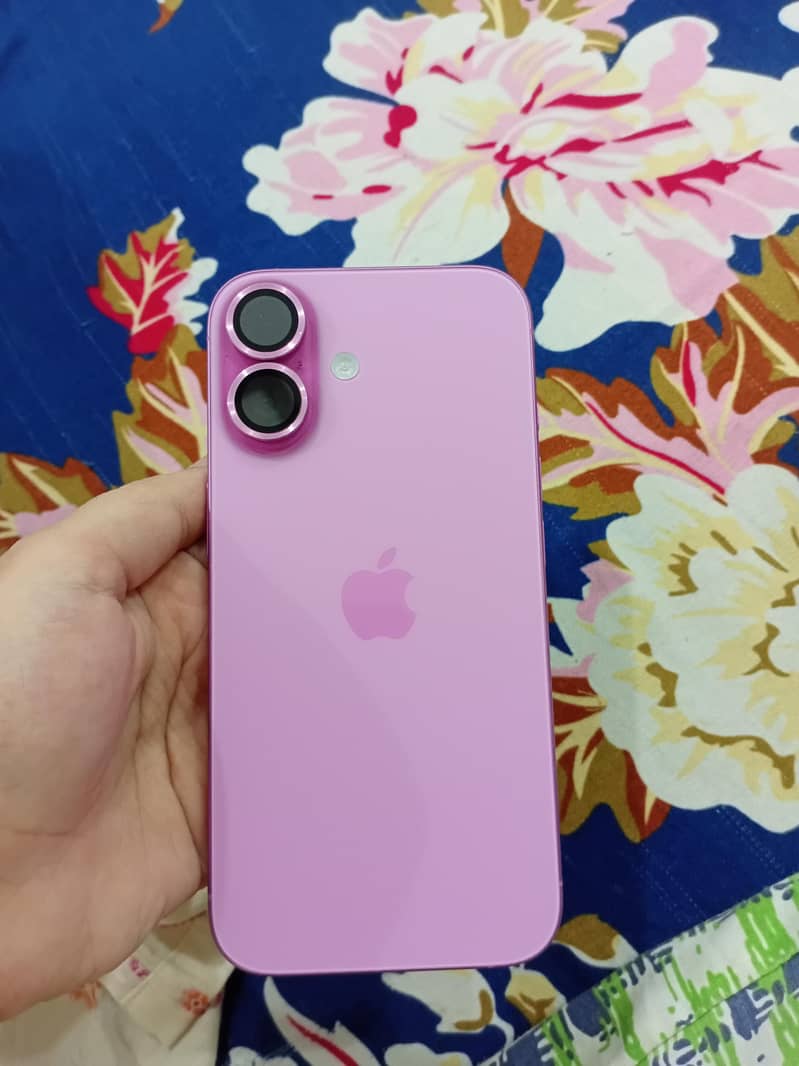 Apple iPhone 16 1
