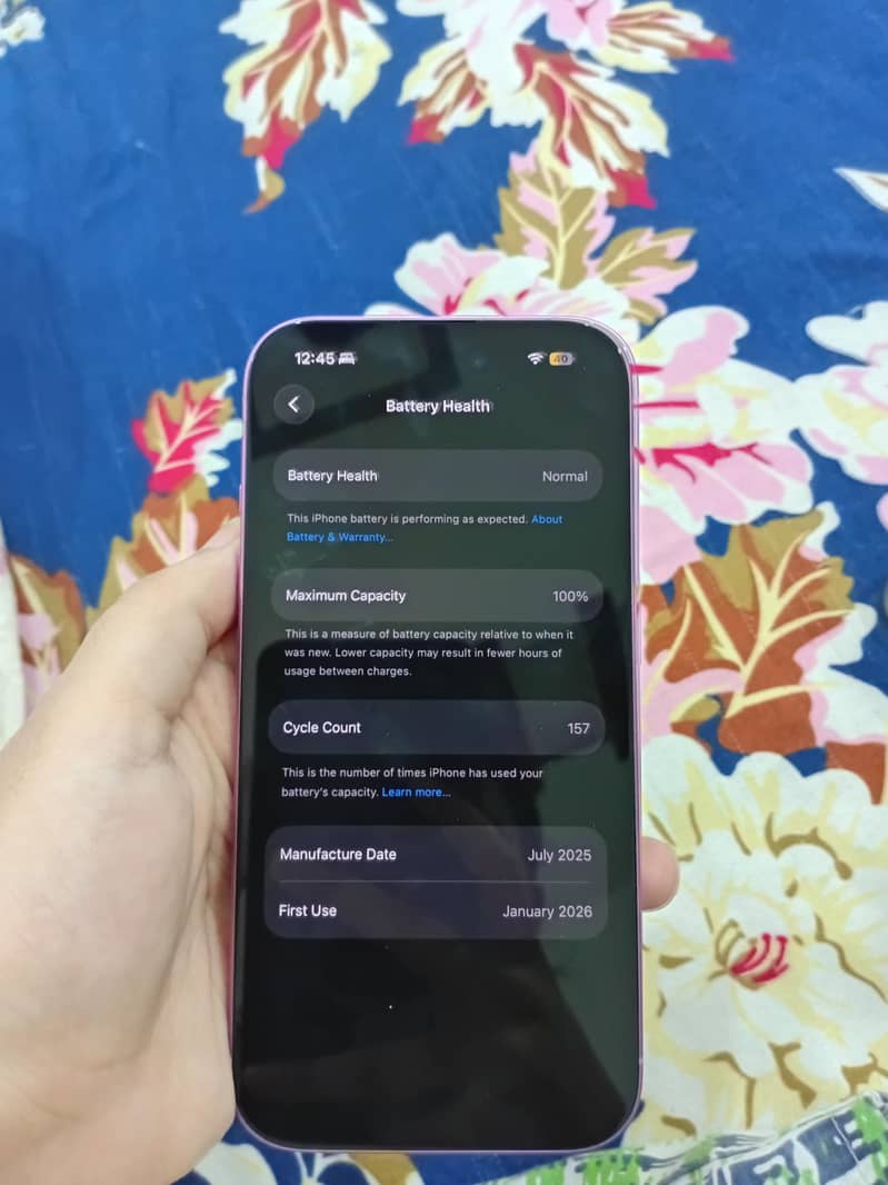 Apple iPhone 16 5