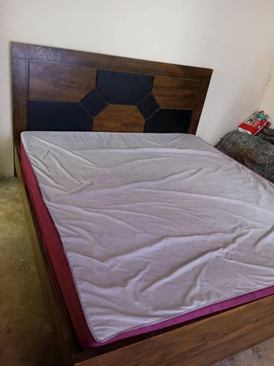 bed or mtres dono
