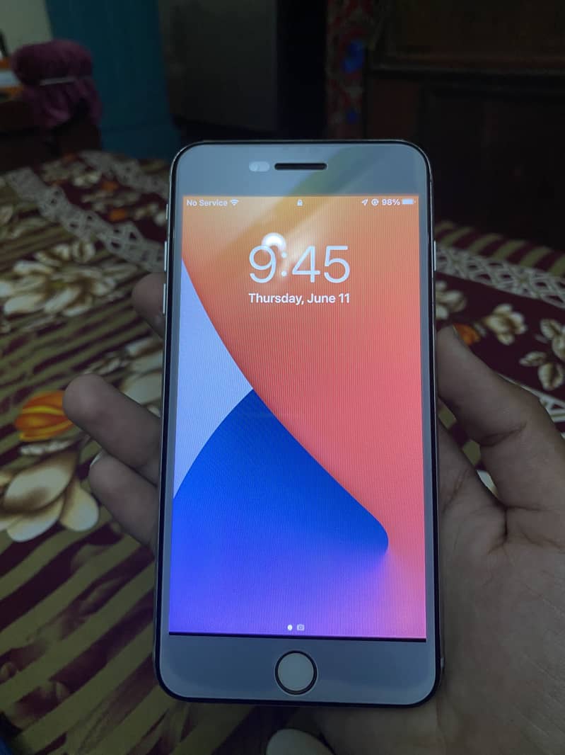 Apple iPhone 7 Plus 5