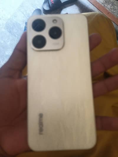 realme 15t