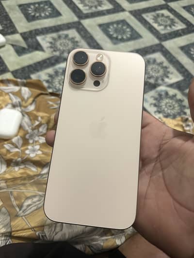 Apple iPhone 16 Pro Max