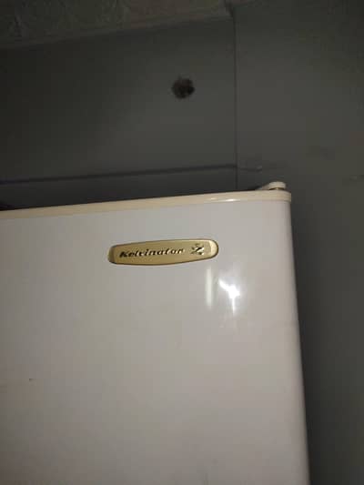 REFRIGERATOR (NO FROST)