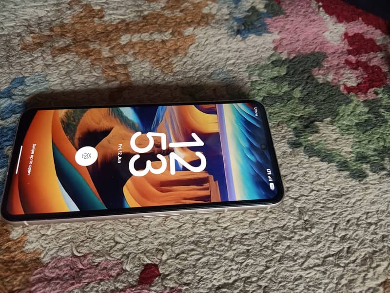 Google Pixel 8 4