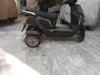 Training wheels (Supporting wheeels) Scooty wheels