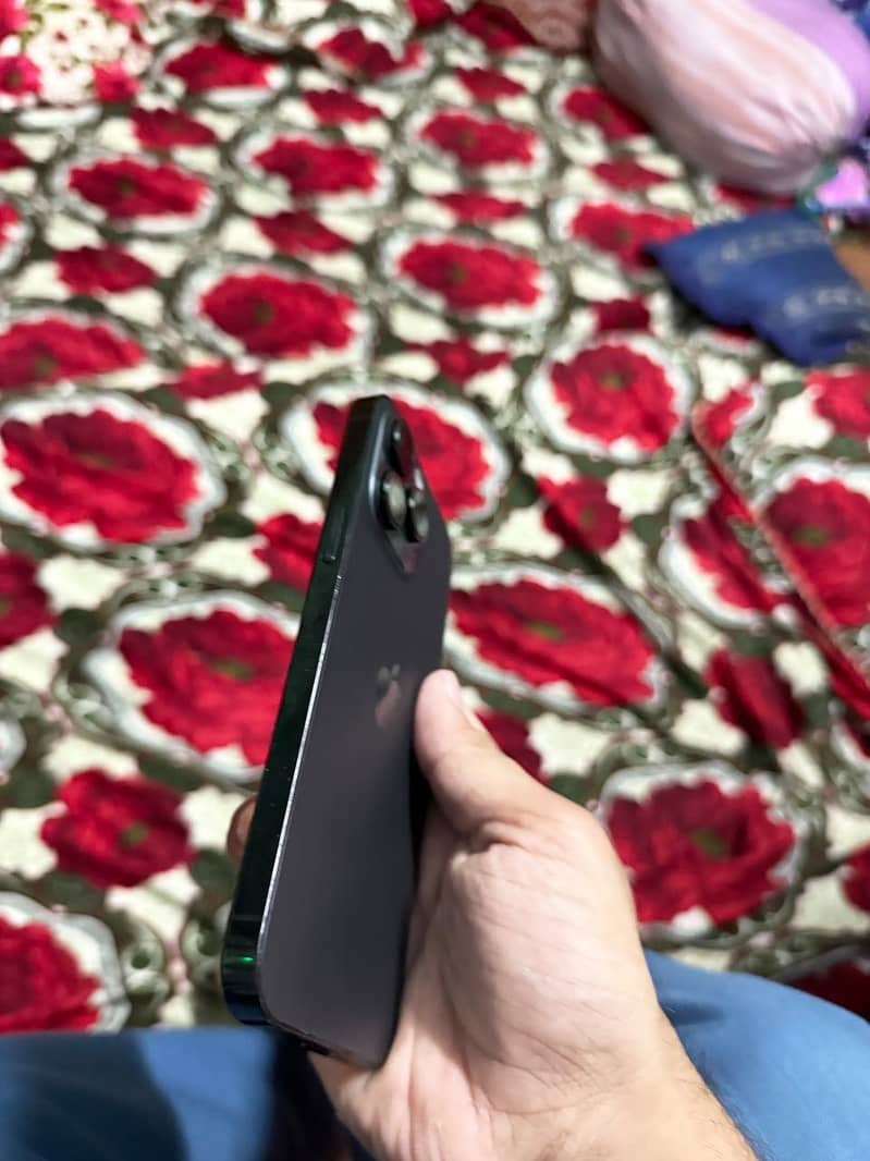 iPhone 14 pro max 8