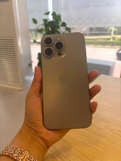 Apple iPhone 15 Pro Max (JV)