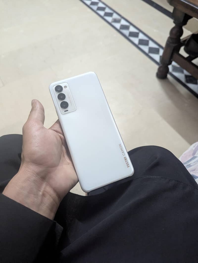 Tecno Camon 18P 1