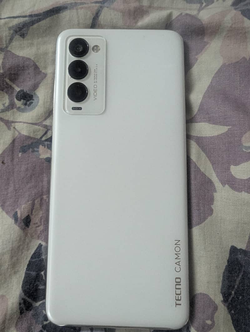 Tecno Camon 18P 3