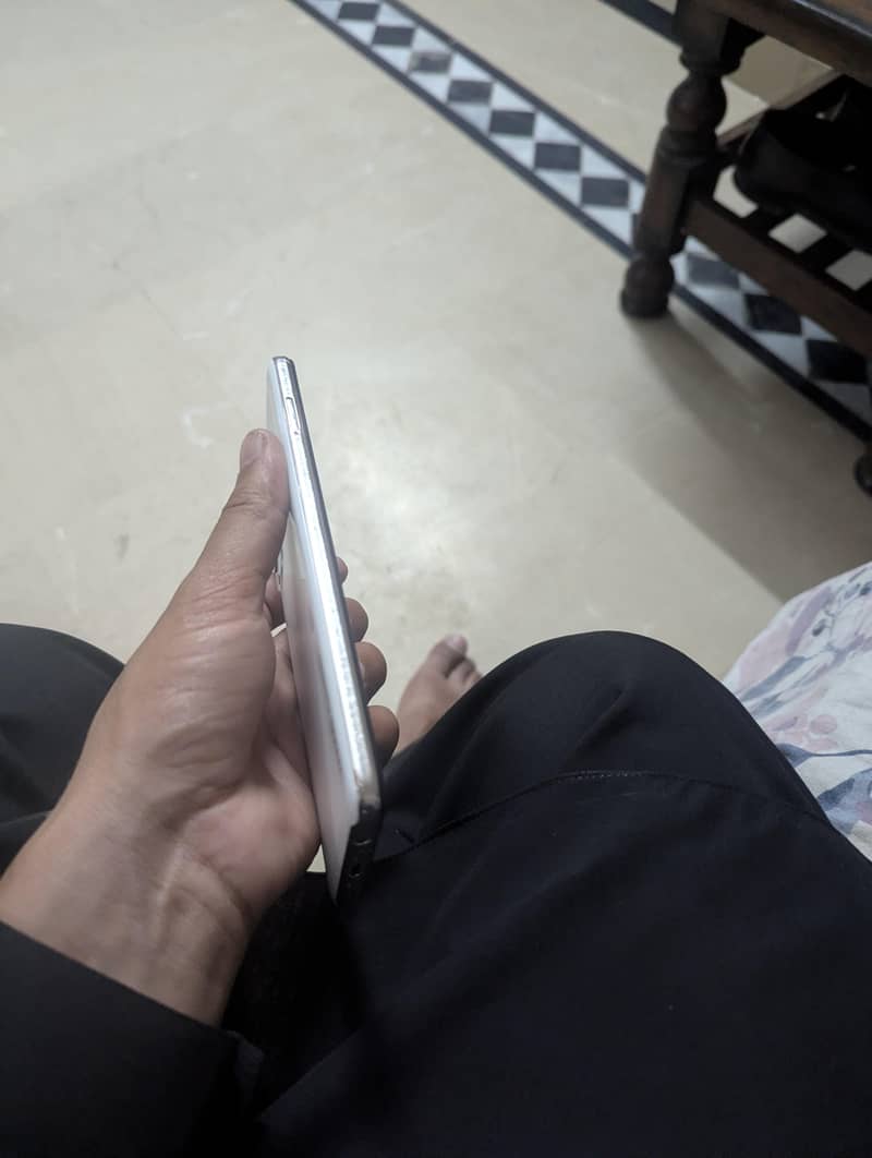Tecno Camon 18P 6
