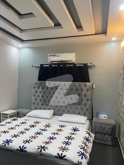 Luxurious 120 Sq. Yds. Fully Furnished 4 Bed DD House for Sale RG Gold